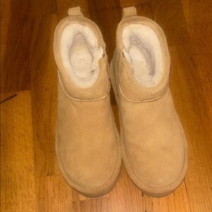 BearPaw Tan Winter Boots